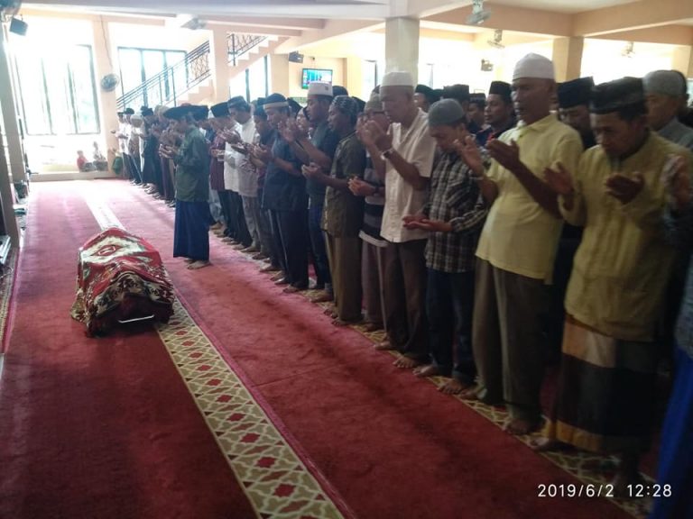 ALMARHUM HIDAYAT 1