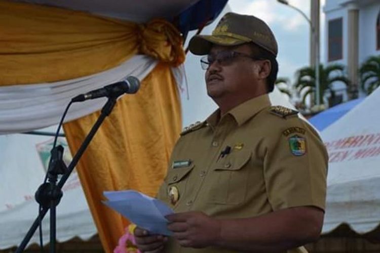 BUPATI MOROWALI UTARA