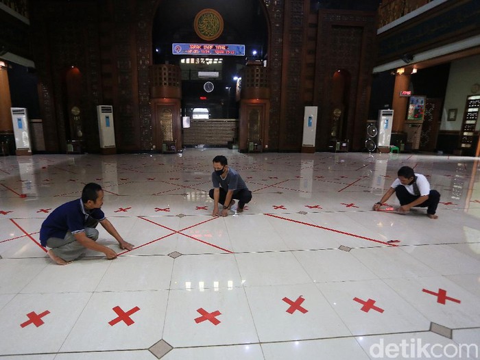 sholat Jumat Perdana