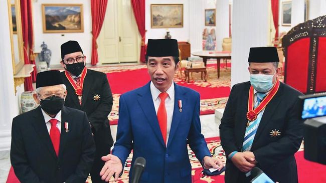 JOKOWI SENTIL
