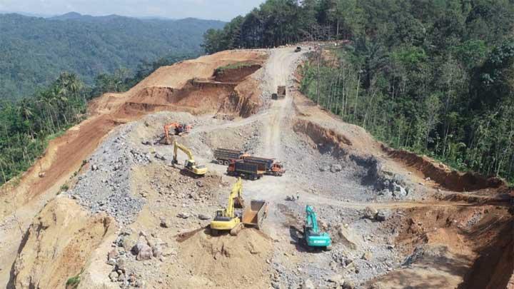 TAMBANG ANDESIT