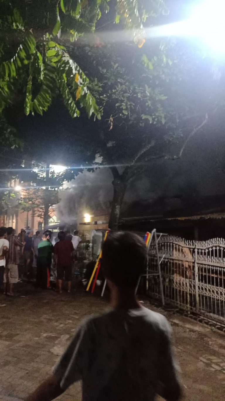 SINAR BOMBONG