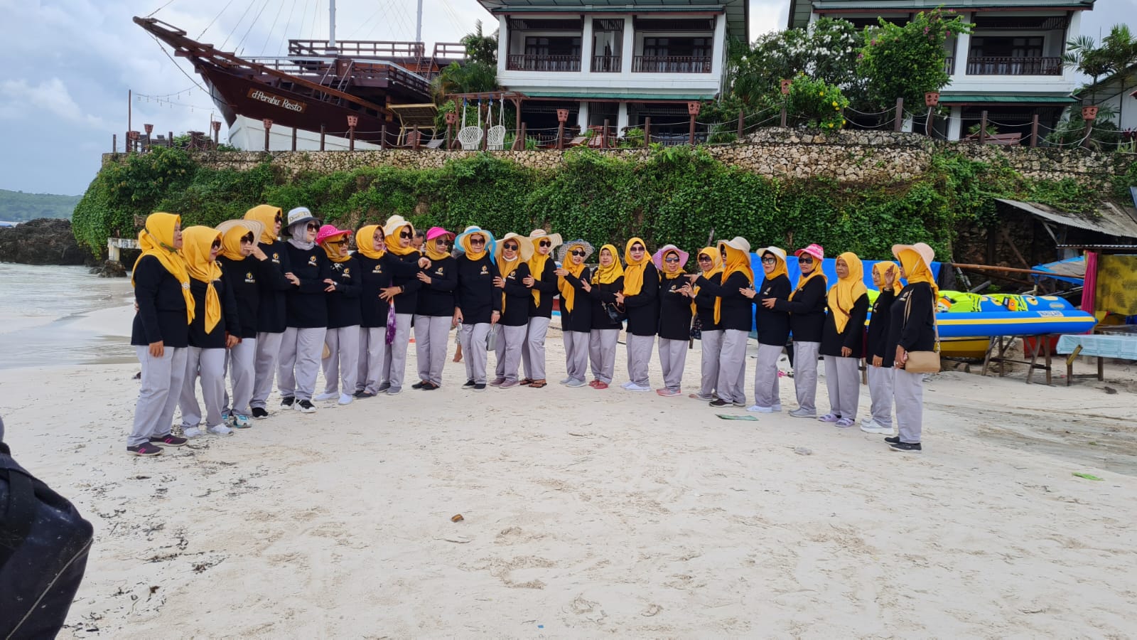 PANTAI BIRA