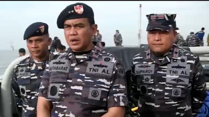 panglima-koarmada-ii-laksada-tni-dr-tsnb-hutabarat-mms_169