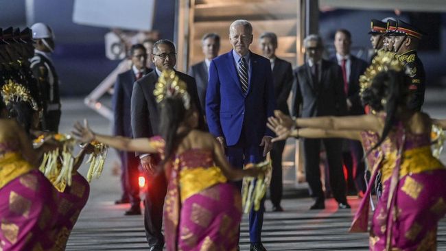 BIDEN KE BALI