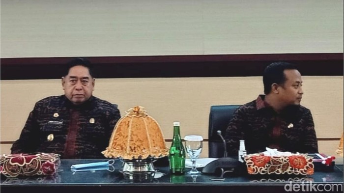 SEKDA SULSEL DICOPOT