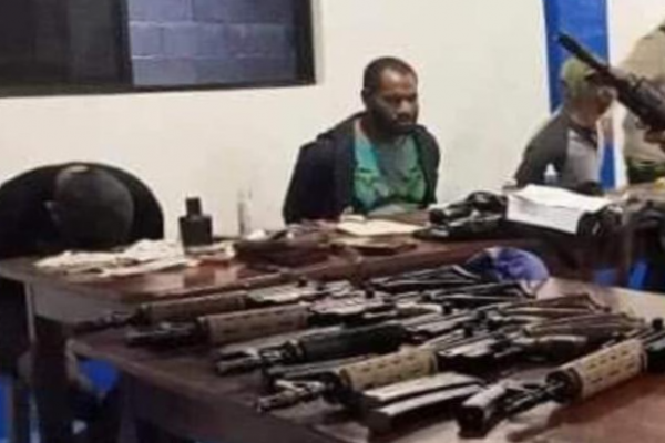 GOBAY BELI SENJATA DI FILINA