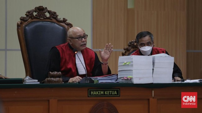 Hakim suara Perempuan