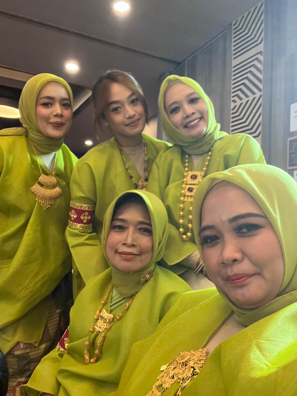 Hijau11