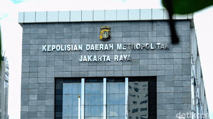 POLISI PENYEWA RUMAH