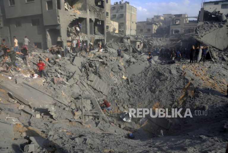 pUTRA mAHKOTA gUGUR DI gAZA