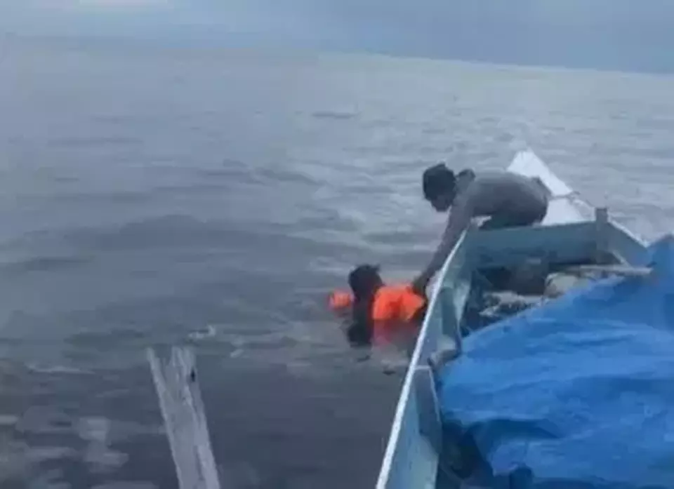 KAPAL TENGGELAM