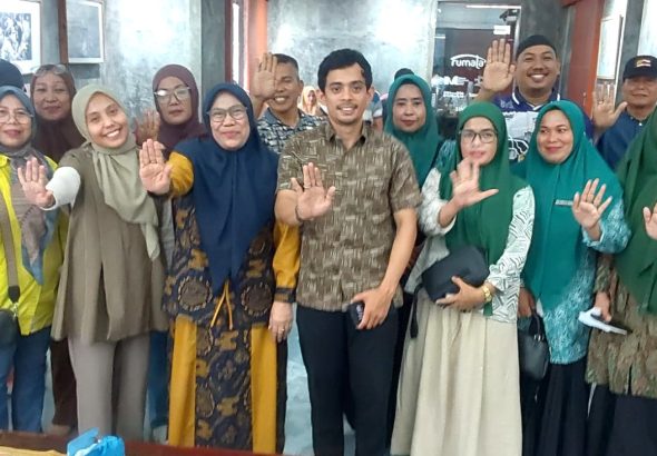 stop kekerasan ok