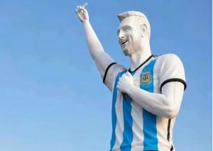 patung messi