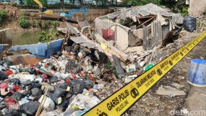rumah di benhil longsor -ok