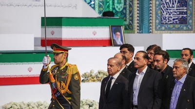 3 putra khomeini