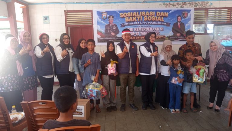 Penyerahan Bantuan Polda