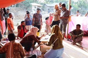 perempuan di pengungsian